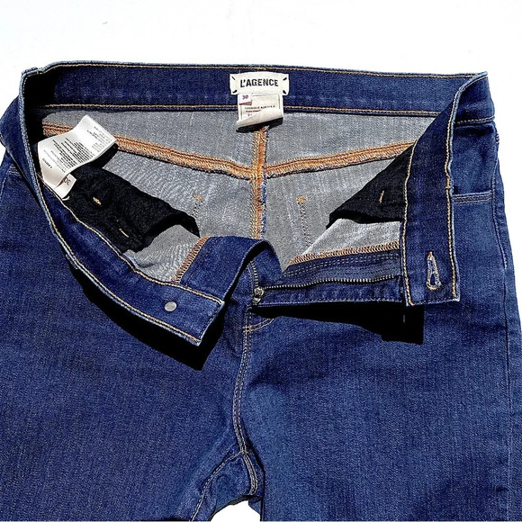 L’AGENCE Women’s Sada High Rise Cropped Jean in Lexington Wash size 30 - Picture 7 of 9